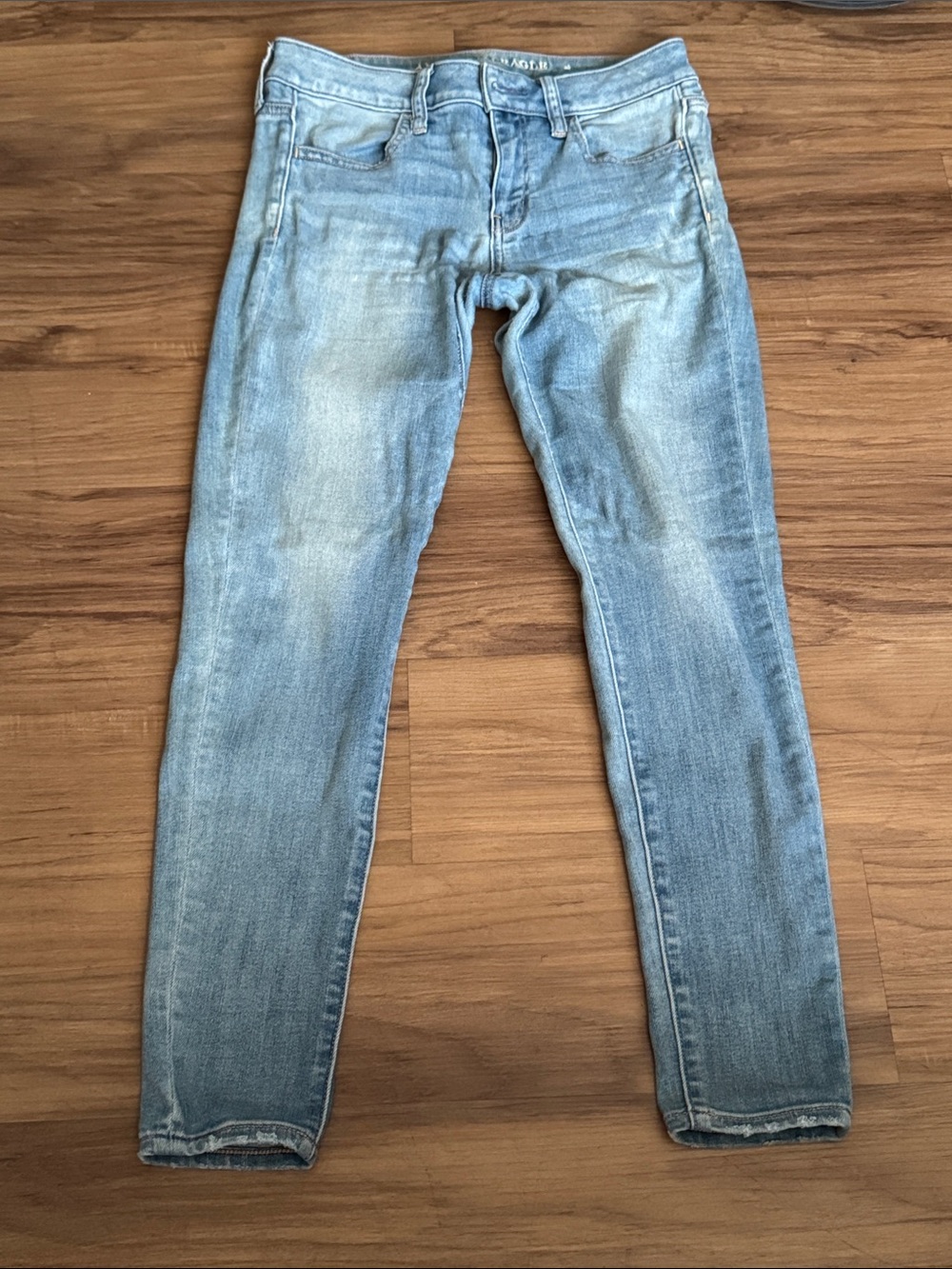 Women’s American Eagle Outfitters Light Wash Skinny Jeans